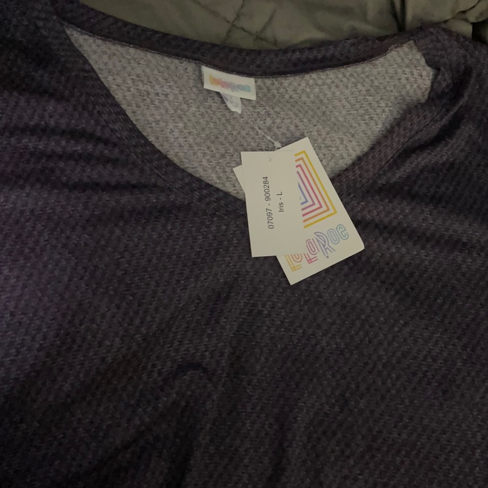 NWT LulaRoe Iris top L